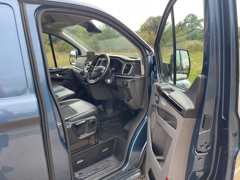 FORD TRANSIT CUSTOM