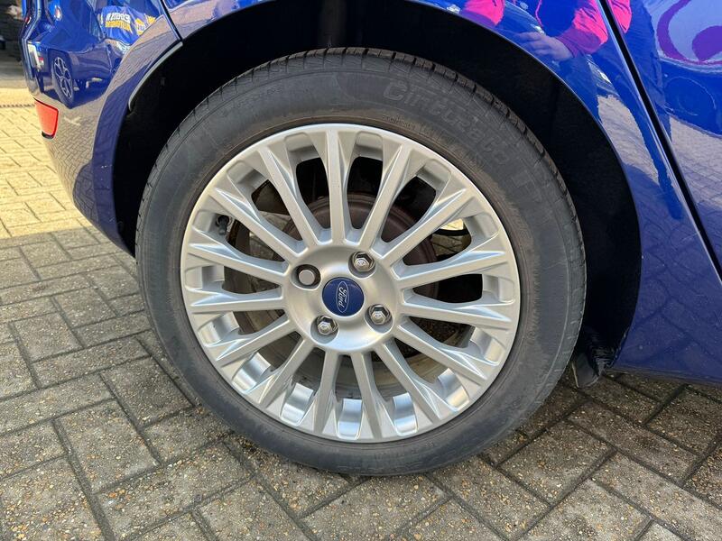 FORD FIESTA