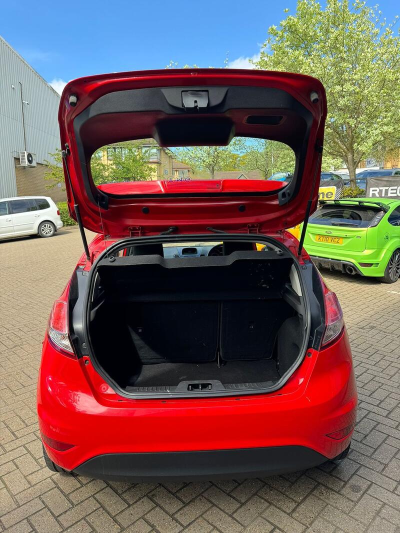 FORD FIESTA