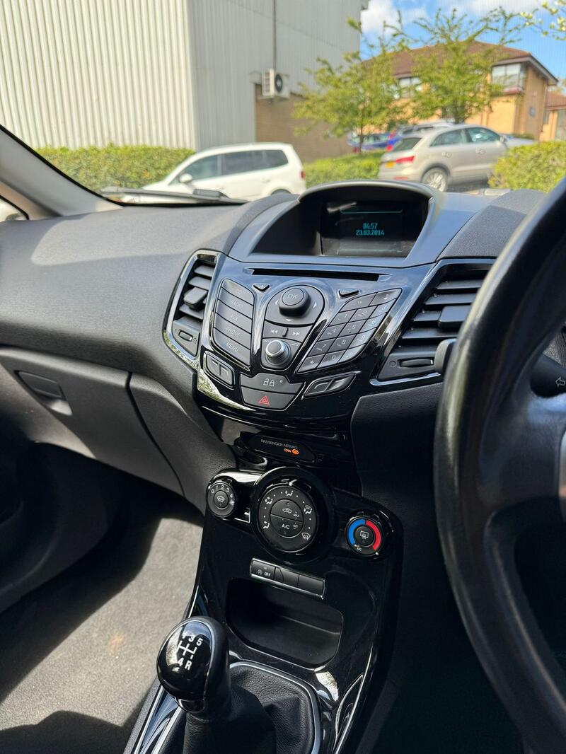 FORD FIESTA