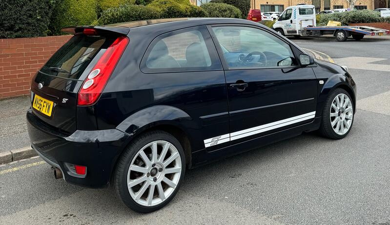 View FORD FIESTA 2.0 ST