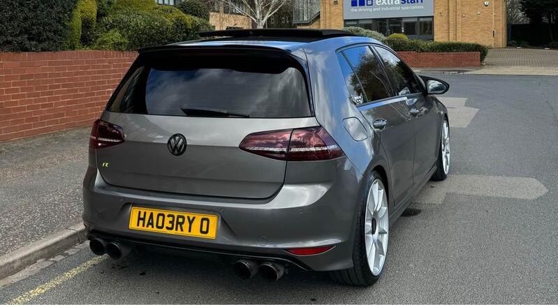 VOLKSWAGEN GOLF