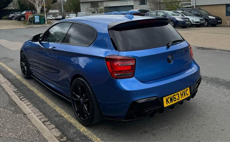 BMW 1 SERIES