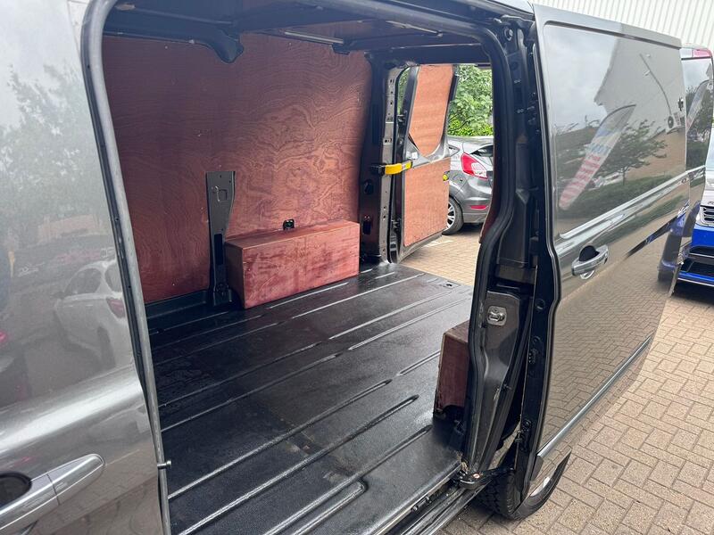 FORD TRANSIT CUSTOM