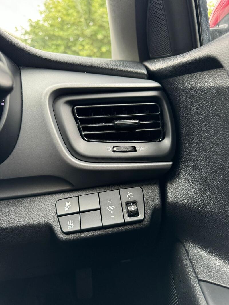 KIA STONIC