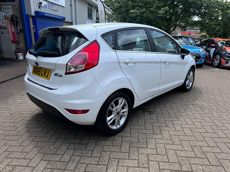 FORD FIESTA