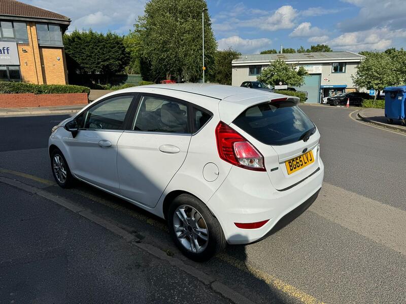 View FORD FIESTA 1.0 T EcoBoost Zetec