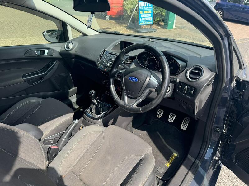 FORD FIESTA