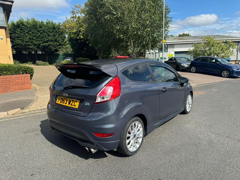 FORD FIESTA