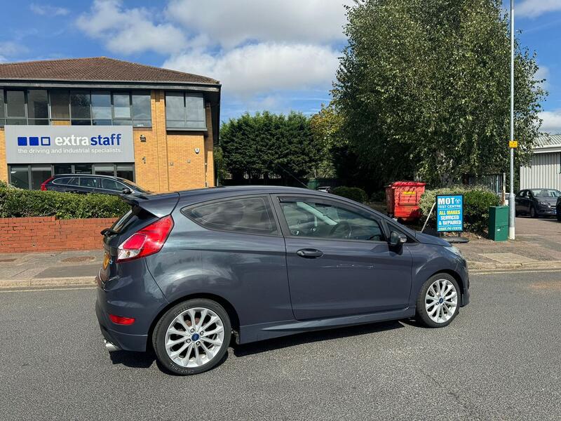 FORD FIESTA