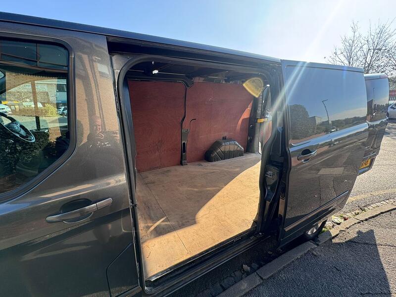 FORD TRANSIT CUSTOM