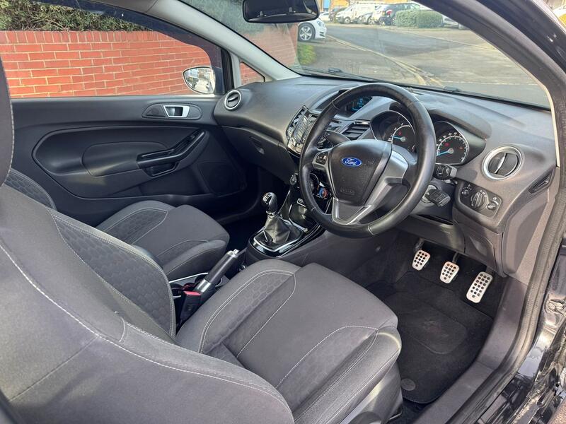 FORD FIESTA