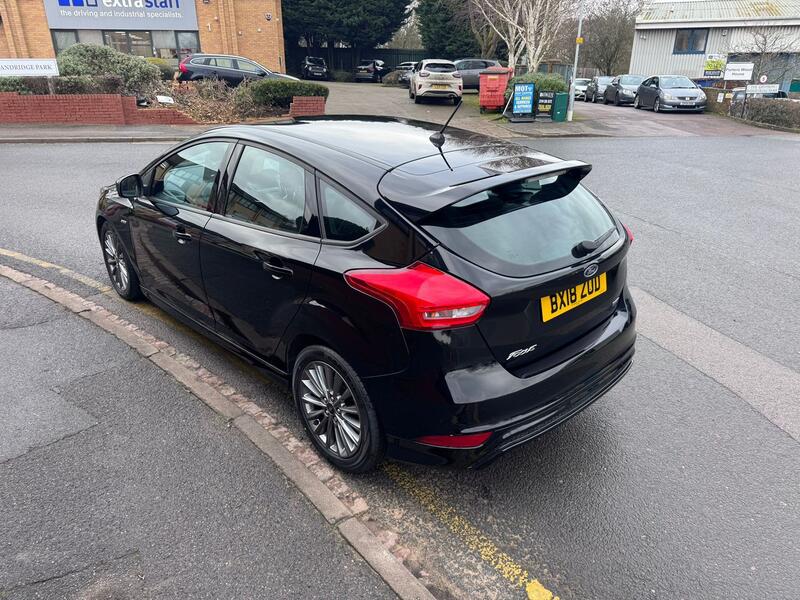 FORD FOCUS