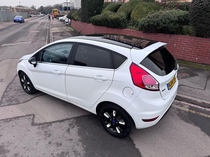 FORD FIESTA