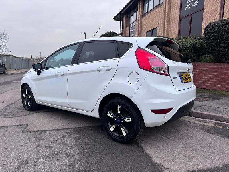FORD FIESTA