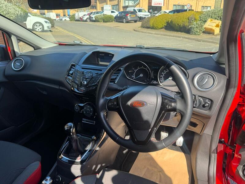 FORD FIESTA