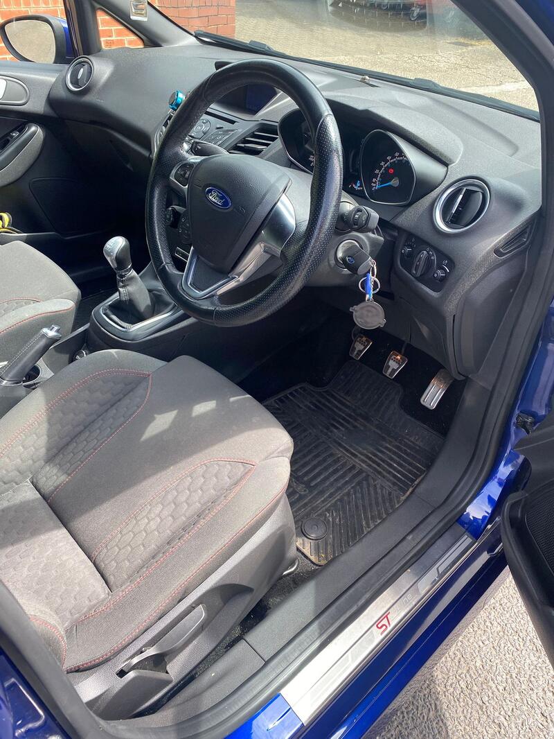 FORD FIESTA