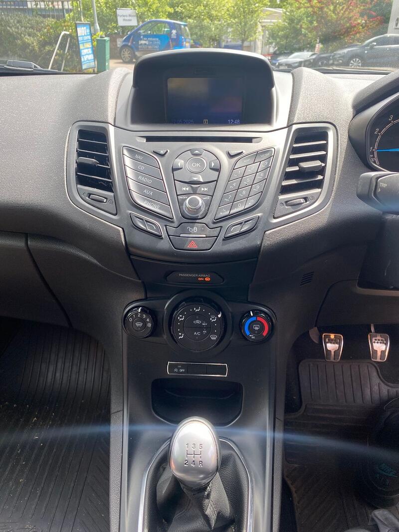 FORD FIESTA