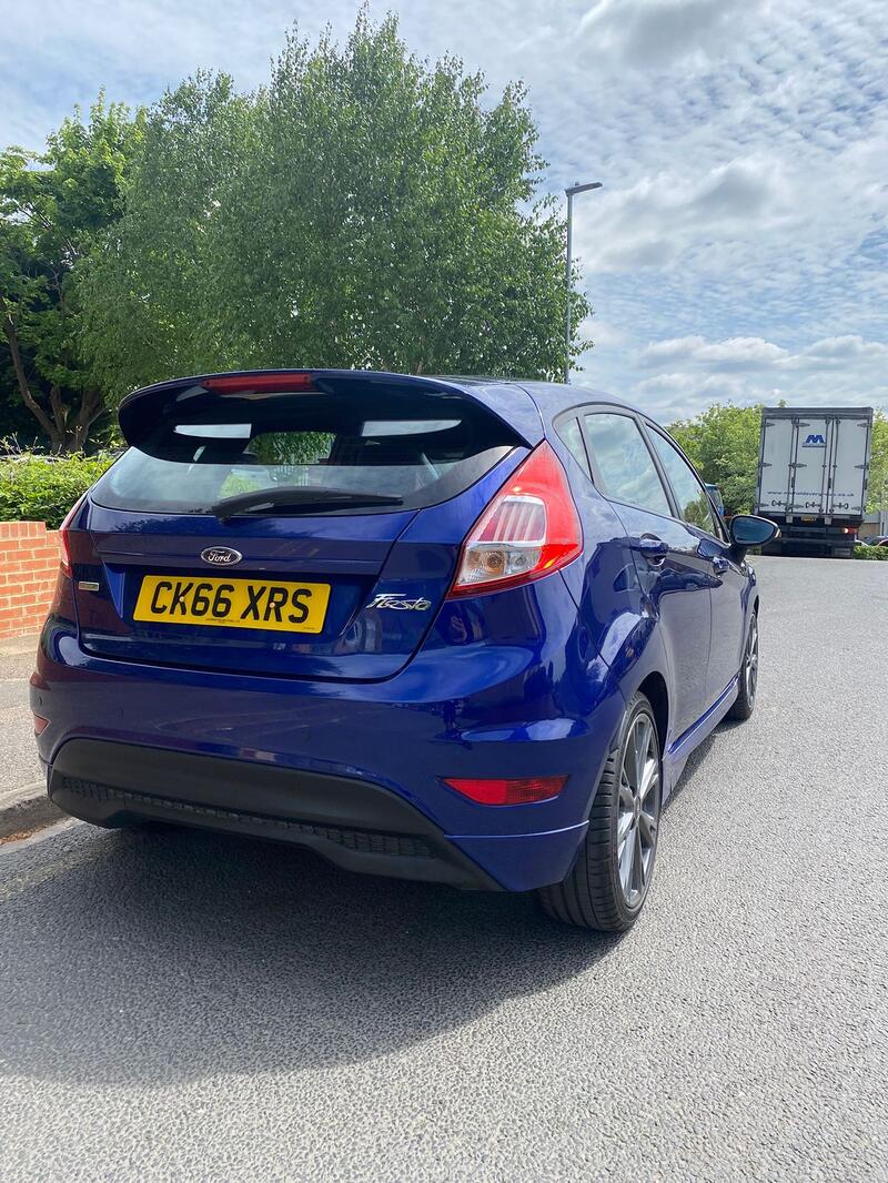 FORD FIESTA