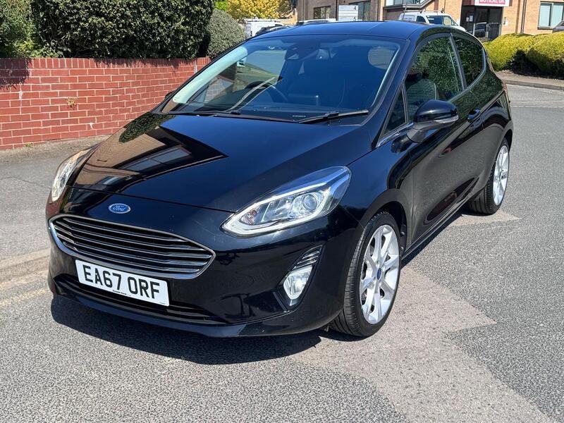 View FORD FIESTA 1.0 T EcoBoost Titanium