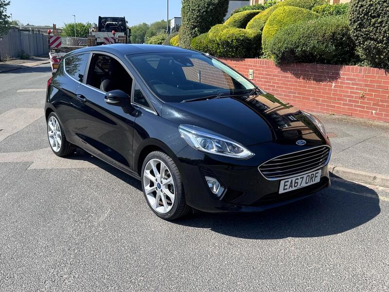 View FORD FIESTA 1.0 T EcoBoost Titanium