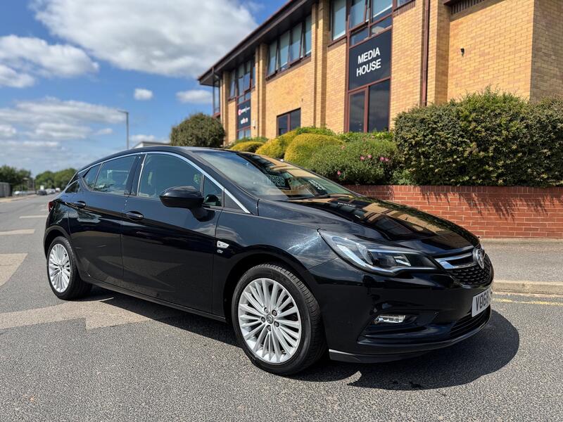 View VAUXHALL ASTRA 1.6 i Turbo GPF Elite Nav