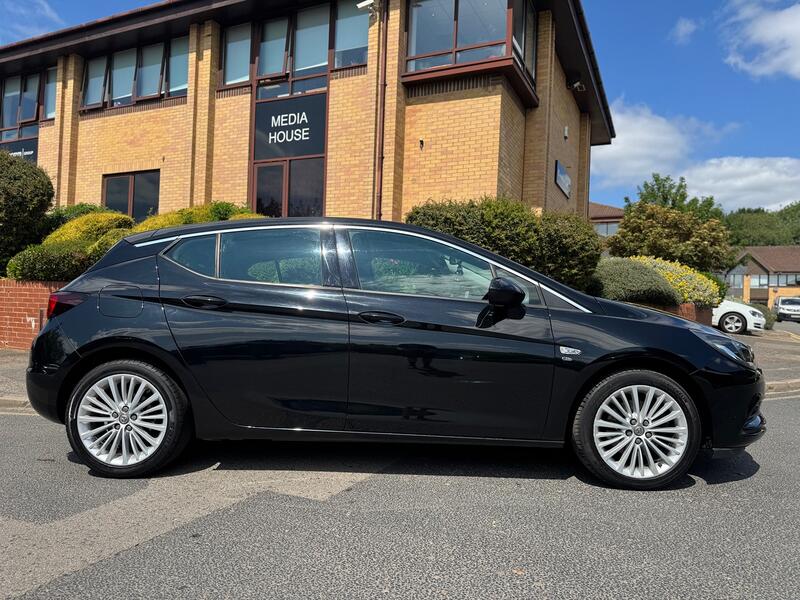 View VAUXHALL ASTRA 1.6 i Turbo GPF Elite Nav