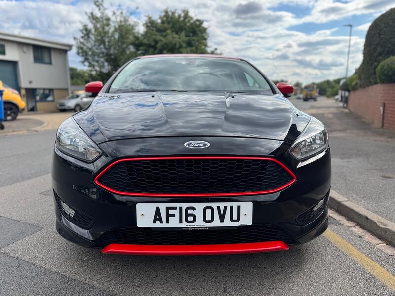 View FORD FOCUS 1.5 T EcoBoost Zetec S Black Edition