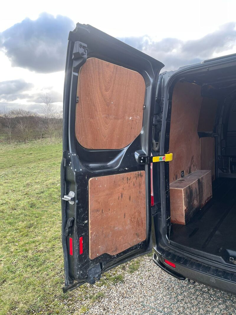 FORD TRANSIT CUSTOM