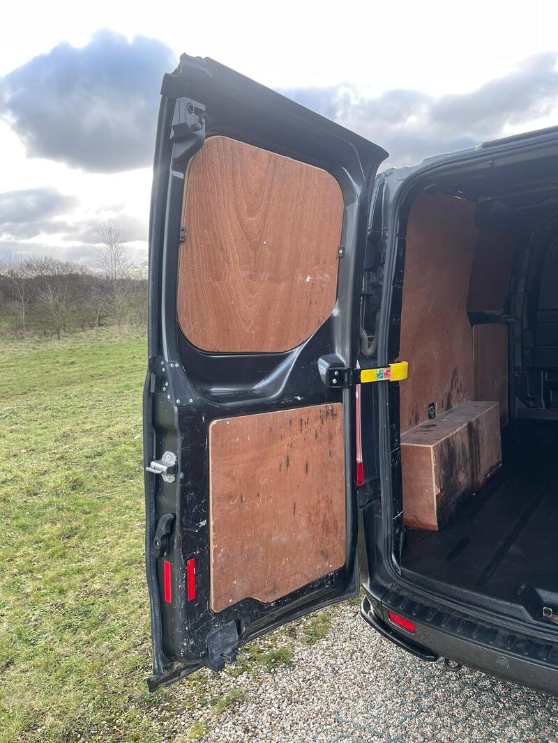 FORD TRANSIT CUSTOM