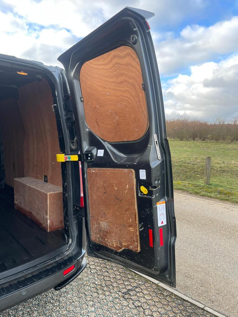 FORD TRANSIT CUSTOM