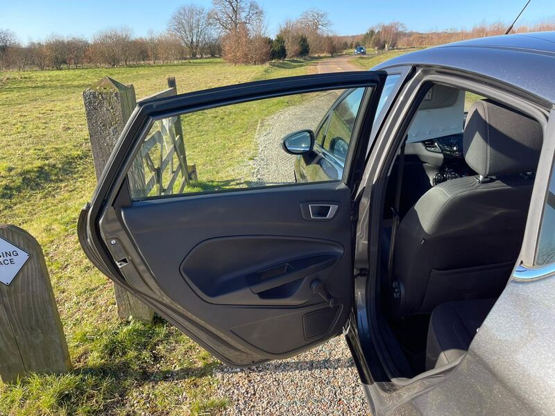 FORD FIESTA