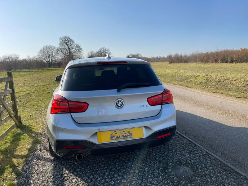 BMW 1 SERIES