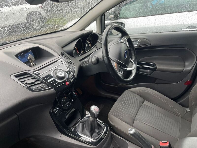 FORD FIESTA