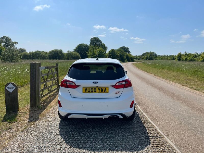 FORD FIESTA