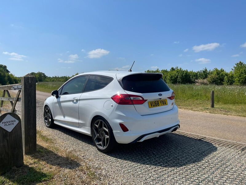 FORD FIESTA