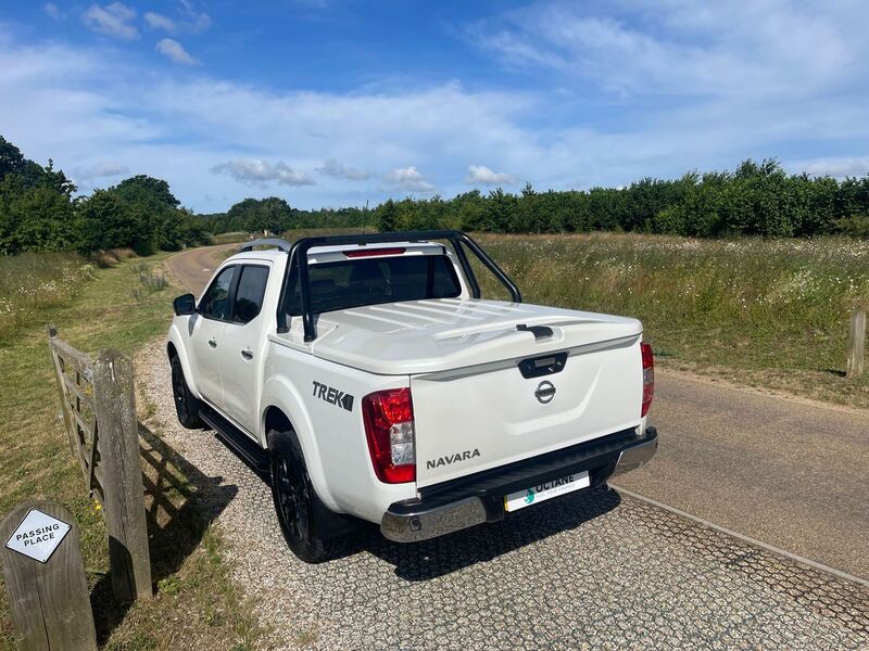 NISSAN NAVARA