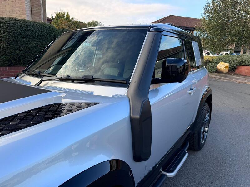 LAND ROVER DEFENDER 90