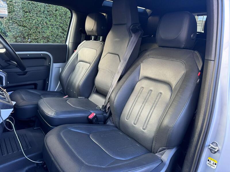 LAND ROVER DEFENDER 90